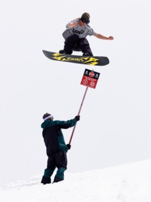 スノーボード watoudona Jones Mountain Twin Snowboard - 2025 - Cole Sport